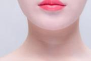皮肤红干燥起皮怎么办 皮肤痒红爆皮是过敏吗
