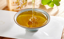 吃阿胶可以喝蜂蜜水吗 阿胶和蜂蜜可以一起吃吗