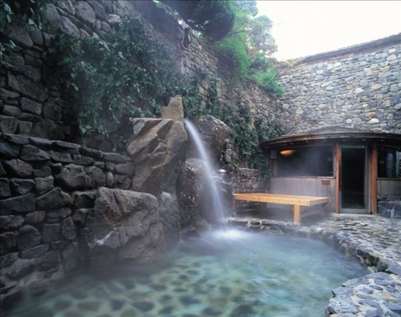 华东地区温泉排行_连云港东海温泉旅游度假区_武义唐风露天温泉度假村