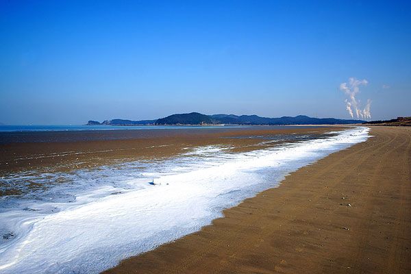 青岛石老人海水浴场停车攻略_青岛石老人海水浴场停车收费_青岛石老人海水浴场免费停车点_青岛石老人海水浴场停车场收费