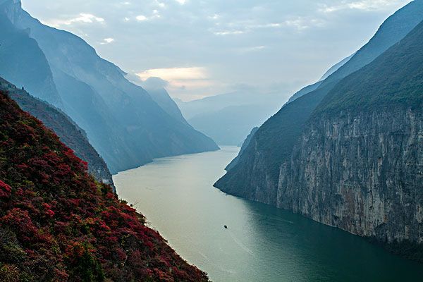长江三峡邮轮旅游_长江三峡邮轮旅游攻略_长江三峡邮轮旅游线路