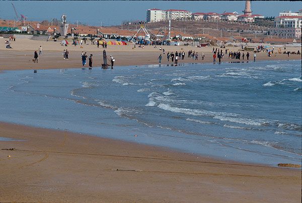青岛金沙滩海水浴场好玩吗_青岛金沙滩海水浴场怎么样_青岛金沙滩海水浴场玩多长时间