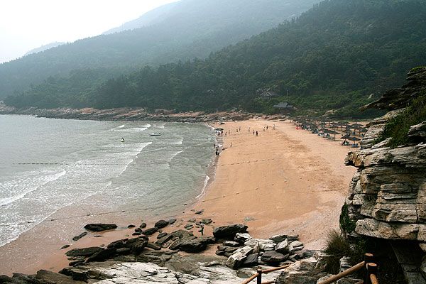 青岛第二海水浴场附近景点_第二海水浴场周围有什么景点_青岛第二海水浴场附近有什么好玩的