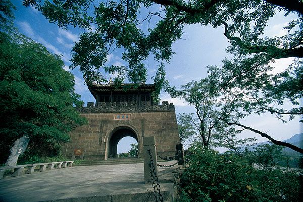 成都旅游景点线路推荐_成都旅游景点线路热门行程_成都旅游景点线路必去景点