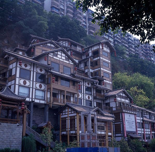 洪崖洞大酒店_重庆洪崖洞酒店介绍_重庆洪崖洞攻略