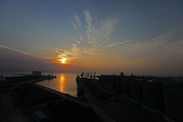 青岛奥帆中心夜景攻略,夜景图片,青岛奥帆中心晚上好看吗