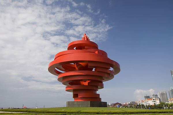 青岛五月的风_青岛五四广场好玩吗_青岛五四广场门票多少钱_青岛五四广场什么时候去最好_青岛五四广场地址
